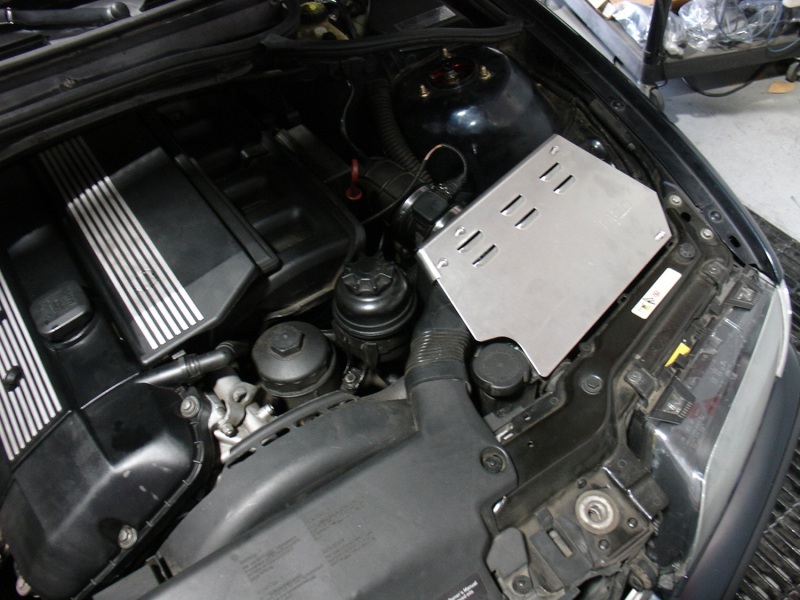 Injen 99-00 BMW 323i E46 2.5L/99-00 328 E46 2.8L/01-05 325 E46 2.5L Wrkl Blk Short Ram Intake w/MR - Image 3