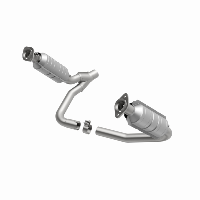 MagnaFlow 06 Mitsubishi Raider Catalytic Converter DF (California) - Image 10