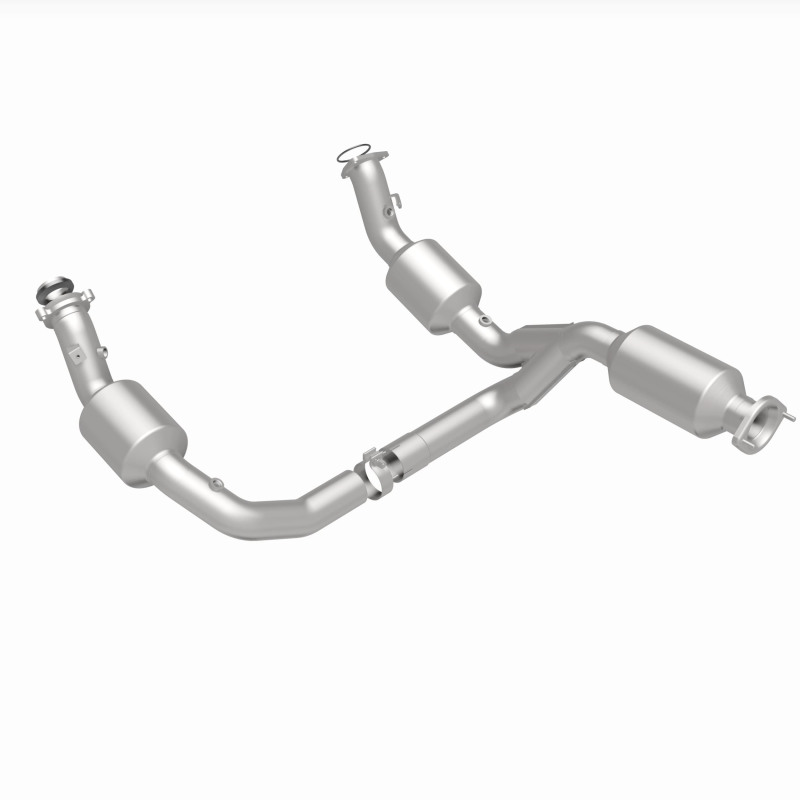 MagnaFlow 2021 Chevrolet Express 2500 4.3L Underbody Direct-Fit Catalytic Converter - Image 10
