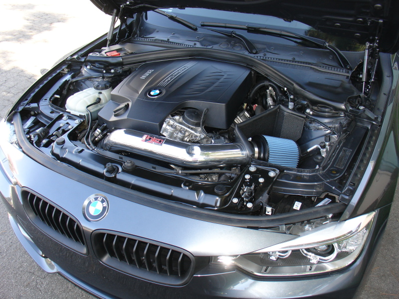 Injen 12-13 BMW 335i (N55) 3.0L L6 (turbo) AUTO TRANS ONLY Wrinkle Black Short Ram Intake w/ MR Tech - Image 6