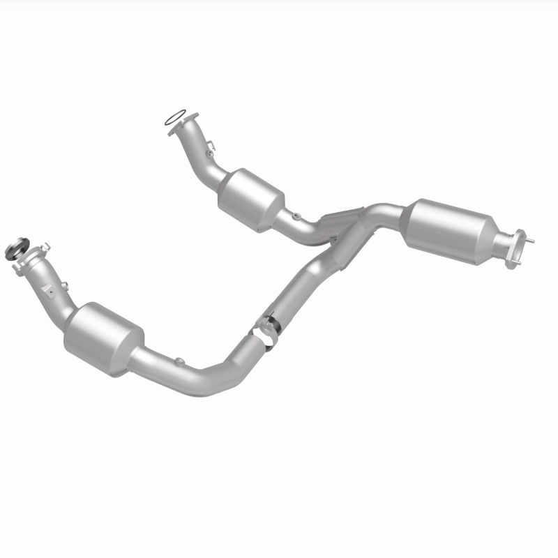 MagnaFlow 2021 Chevrolet Express 2500 4.3L Underbody Direct-Fit Catalytic Converter - Image 9