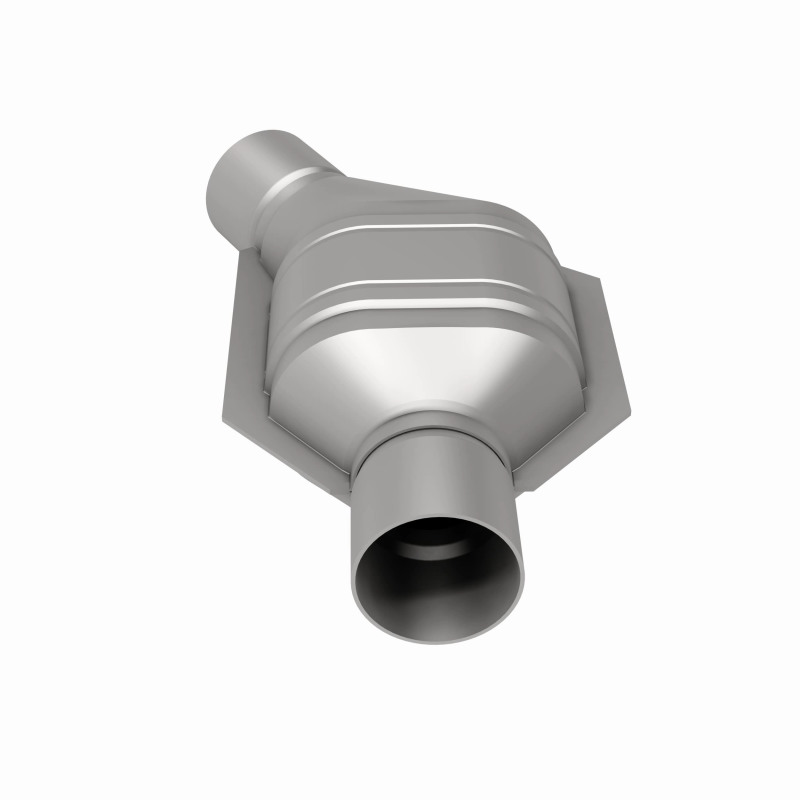 Magnaflow Conv Univ 2.25in Angled Inlet Front CA - Image 4