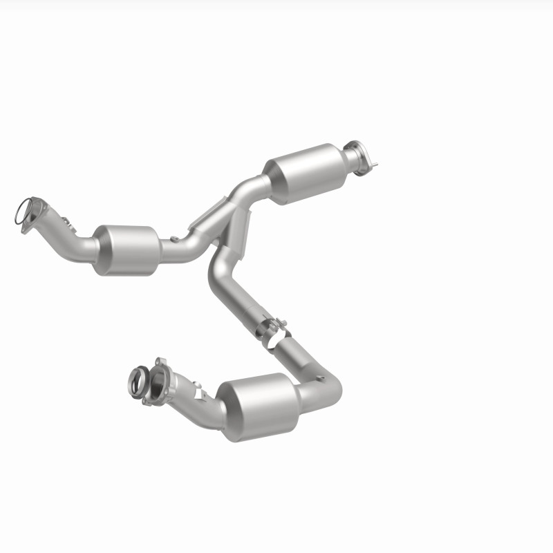 MagnaFlow 2021 Chevrolet Express 2500 4.3L Underbody Direct-Fit Catalytic Converter - Image 5