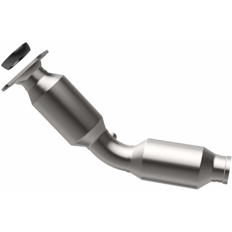 Magnaflow 12-15 Prius V L4 1.8 OEM Underbody Direct Fit Converter - Image 2