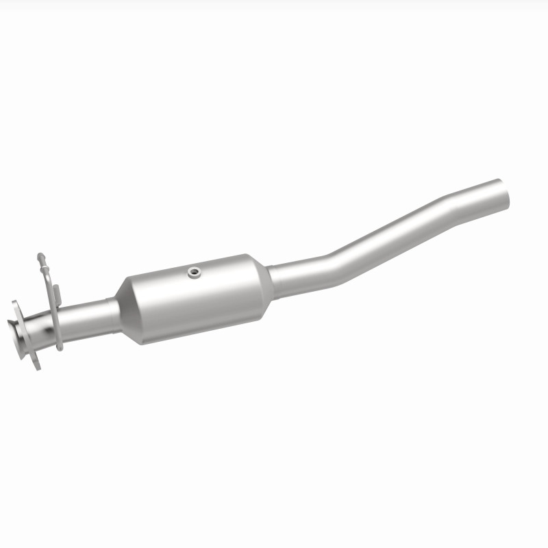 MagnaFlow 16-19 Ford F-53 V10 6.8L Underbody Direct-Fit Catalytic Converter - Image 6