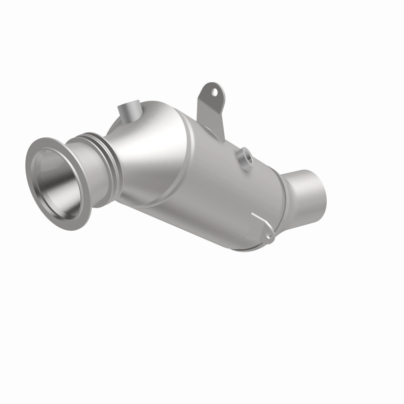 MagnaFlow Conv DF 2015 BMW 640i/740i Underbody - Image 3