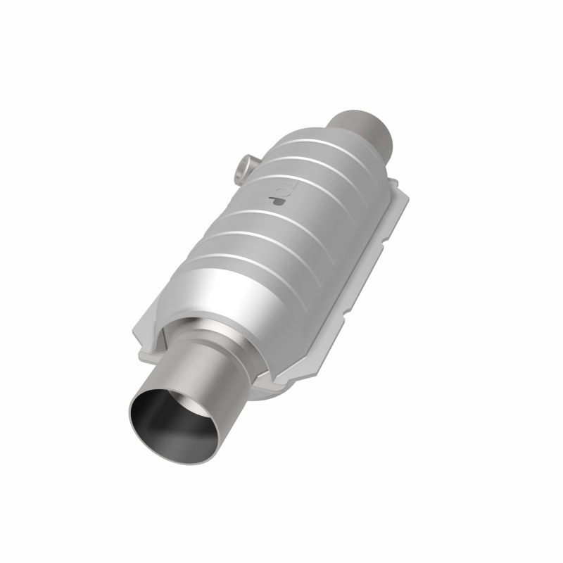 Magnaflow Conv Univ 2.25 OEM Angled O2 - Image 10