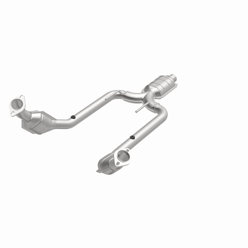 MagnaFlow Conv DF Thunderbird-Cougar 95-96 - Image 3
