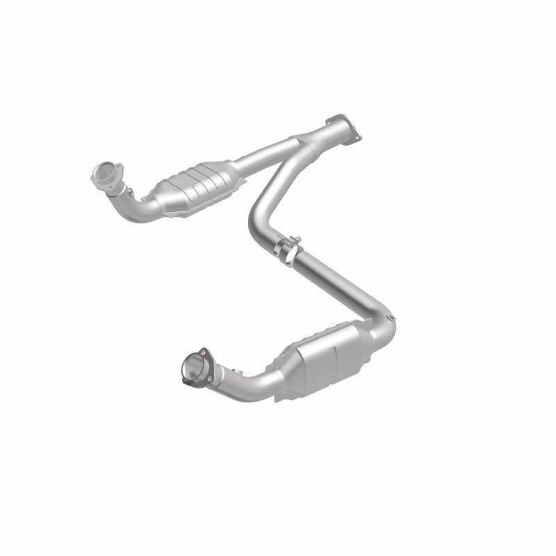 MagnaFlow Conv DF 00-01Tahoe/Yukon V8 5.7L - Image 3