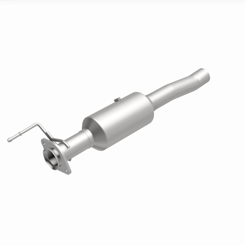 MagnaFlow 18-19 Ford F-450 Super Duty V10 6.8L Underbody Direct Fit Catalytic Converter - Image 3