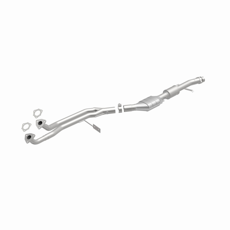 MagnaFlow Conv Direct Fit OEM 98-99 323i 2.5L Underbody - Image 3